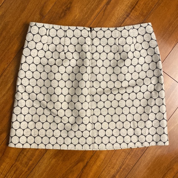 J. CREW Mini Skirt in Ivory Dot Jacquard, Size 10 - Picture 3 of 8